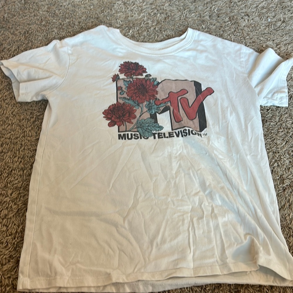 MTV graphic tee